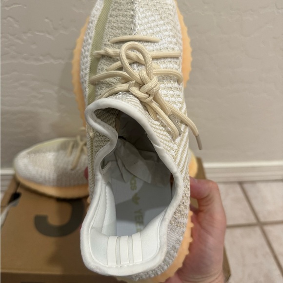 Yeezy Boost 350 V2 “Natural” – Men’s 11 - Picture 2 of 6